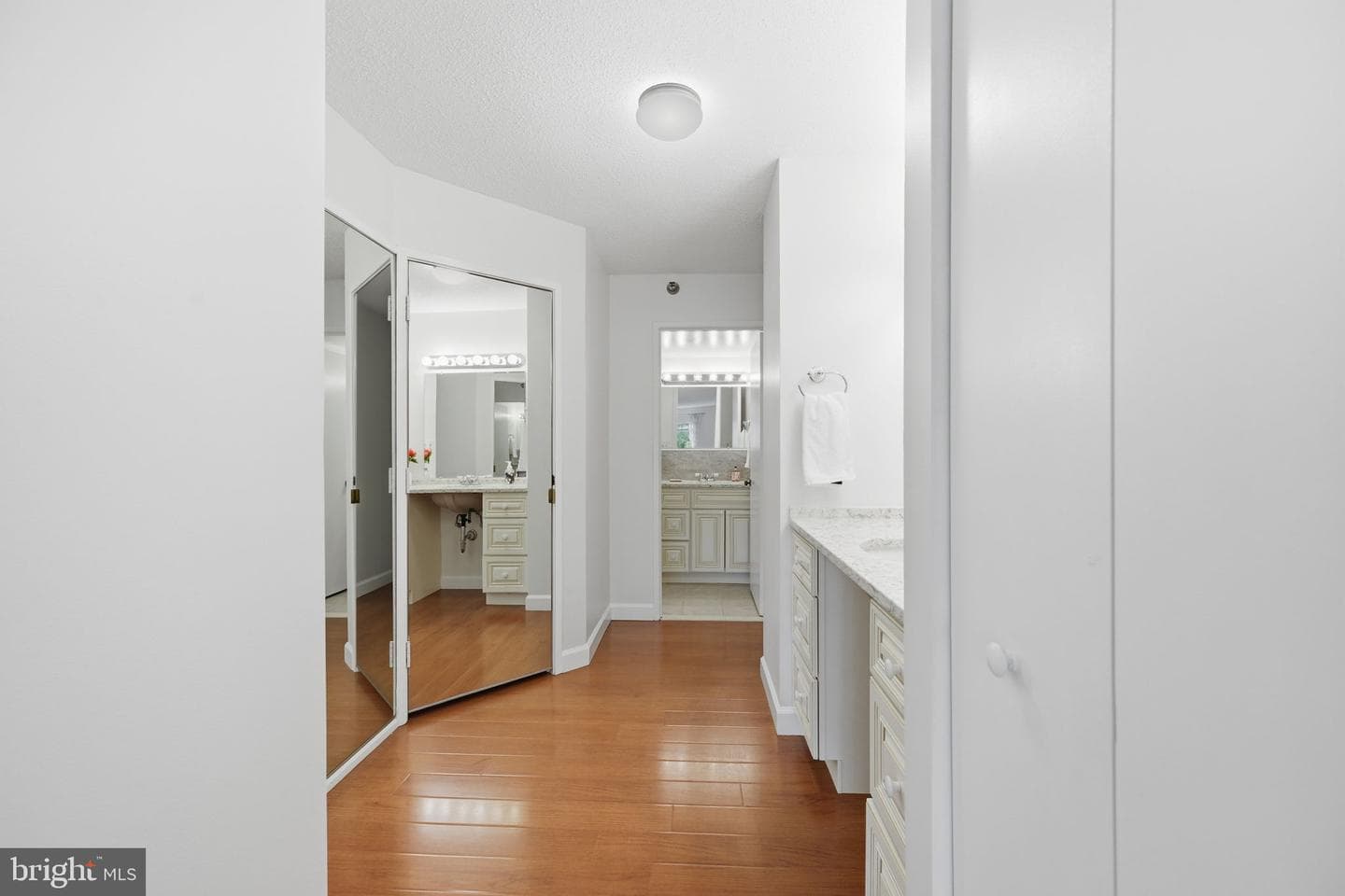 15100 Interlachen Drive #4-124 photo 18