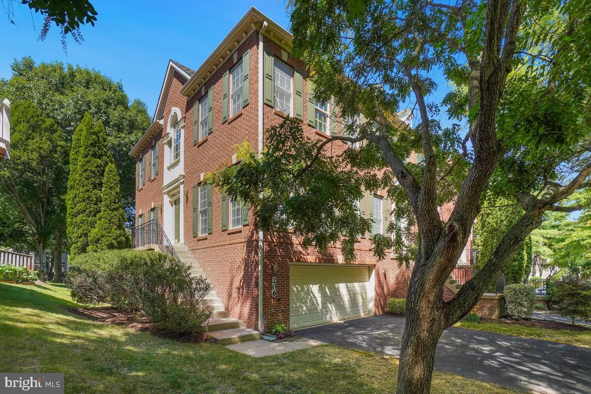 206 Painted Post Lane, Gaithersburg