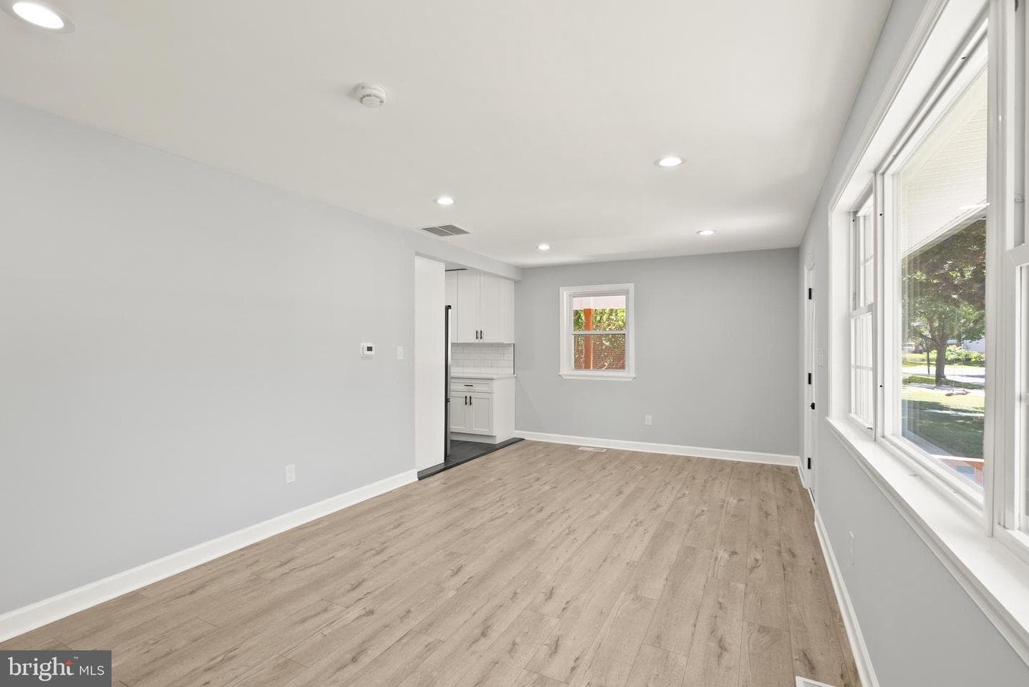 1006 Scott Avenue photo 23