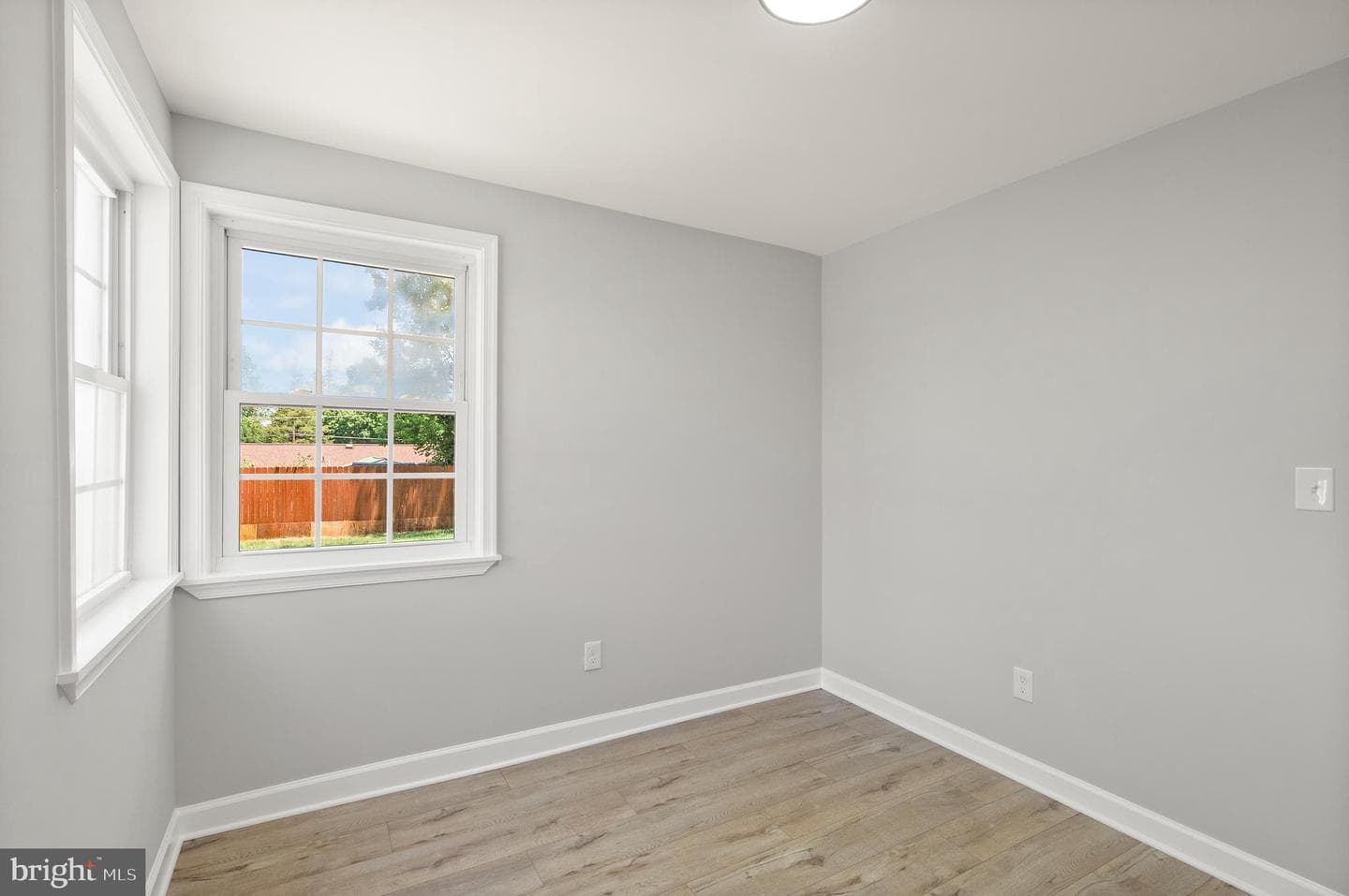 1006 Scott Avenue photo 29