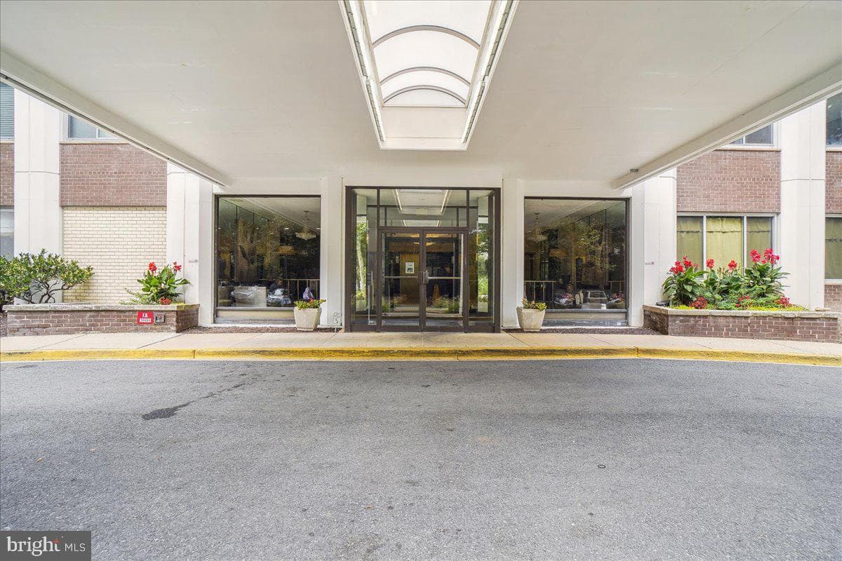 11801 Rockville Pik #212, Rockville