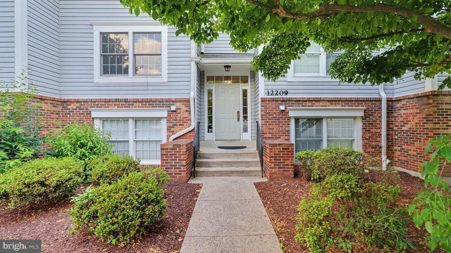 12209 Saint Peter Court #E, Germantown