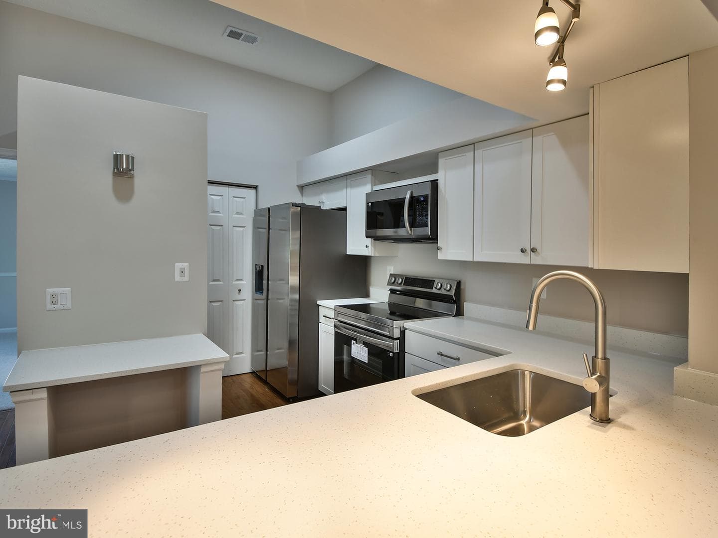 12213 Saint Peter Court #l photo 9