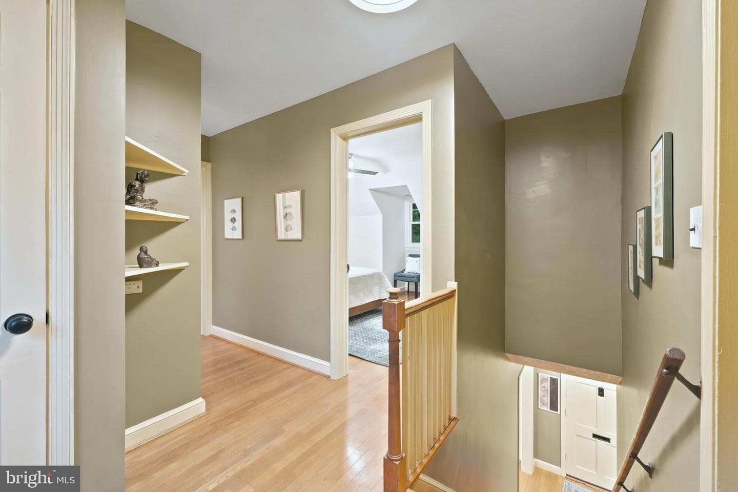 8902 Sudbury Road photo 23