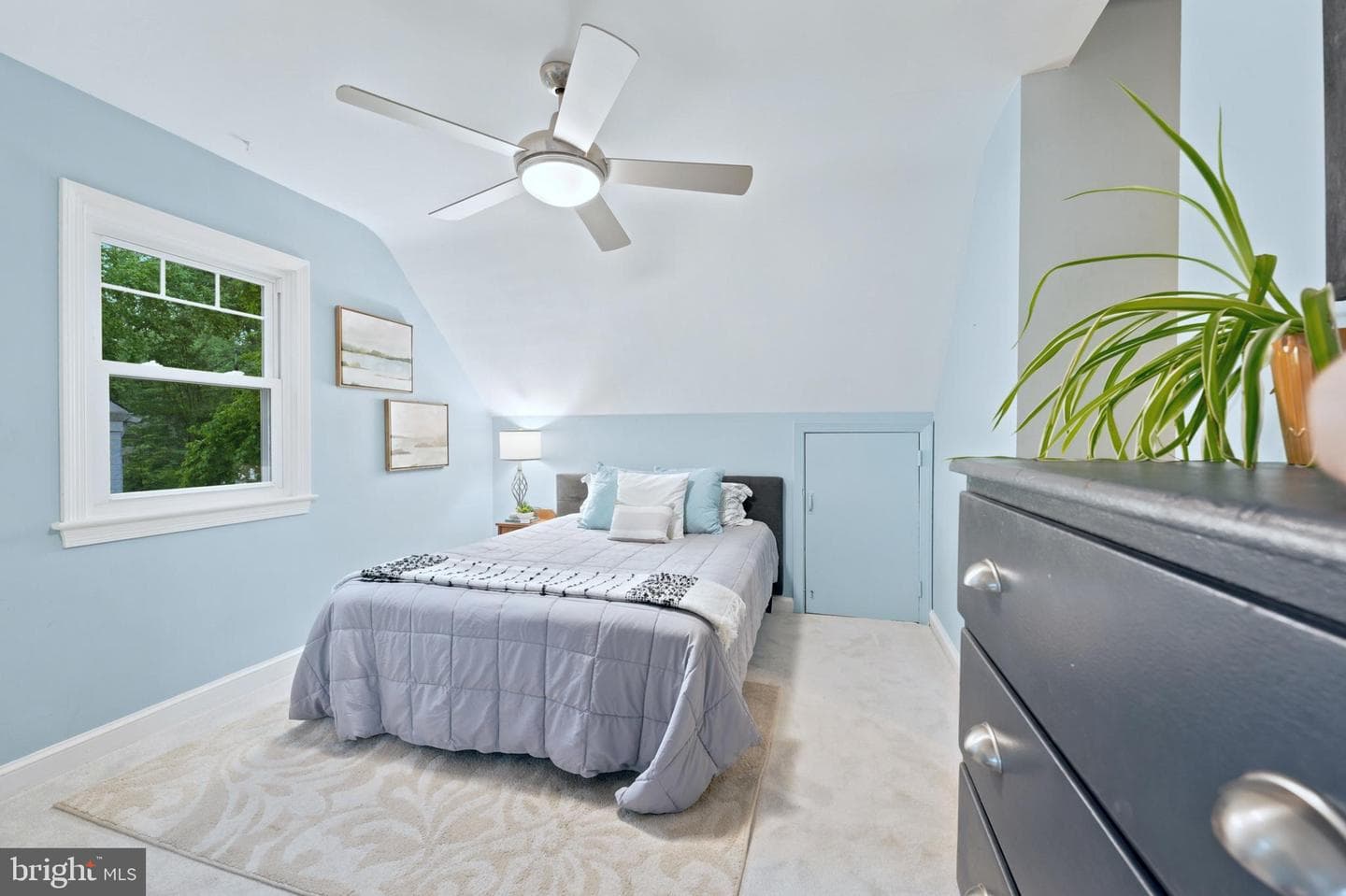 8902 Sudbury Road photo 34