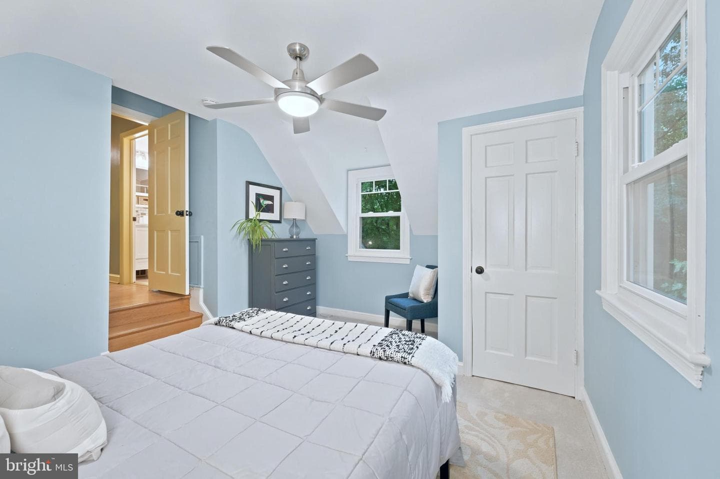 8902 Sudbury Road photo 36