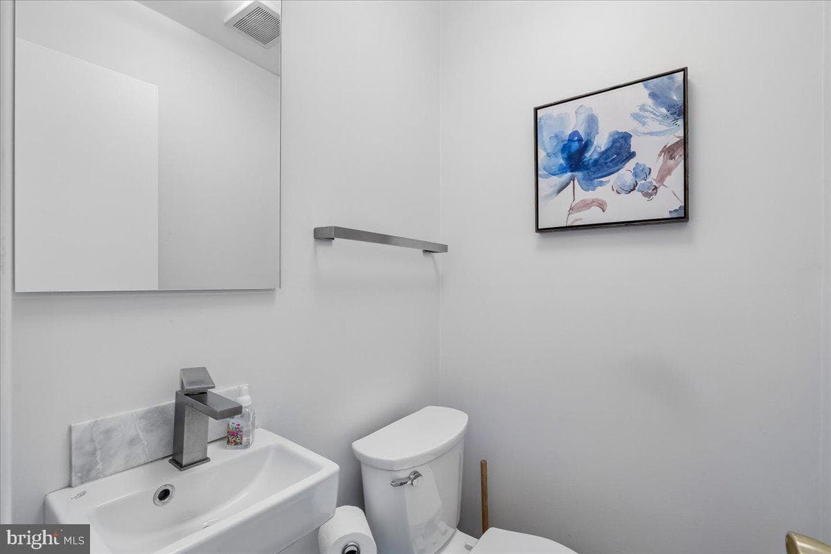 4716 Sunflower Drive photo 22