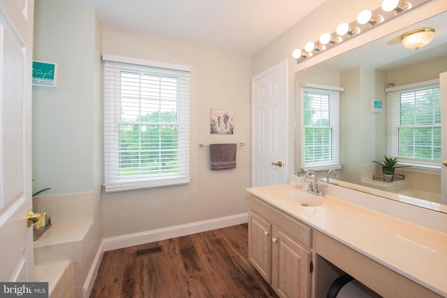 8698 Delcris Drive photo 26