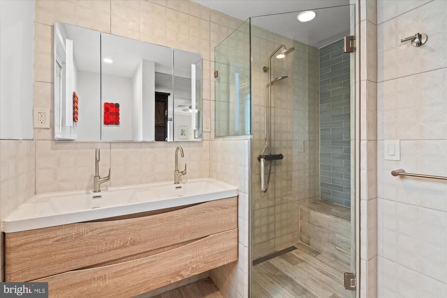 3202 Coquelin Terrace photo 17