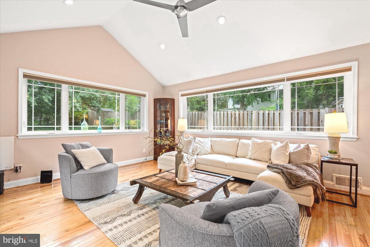 3202 Coquelin Terrace photo 8