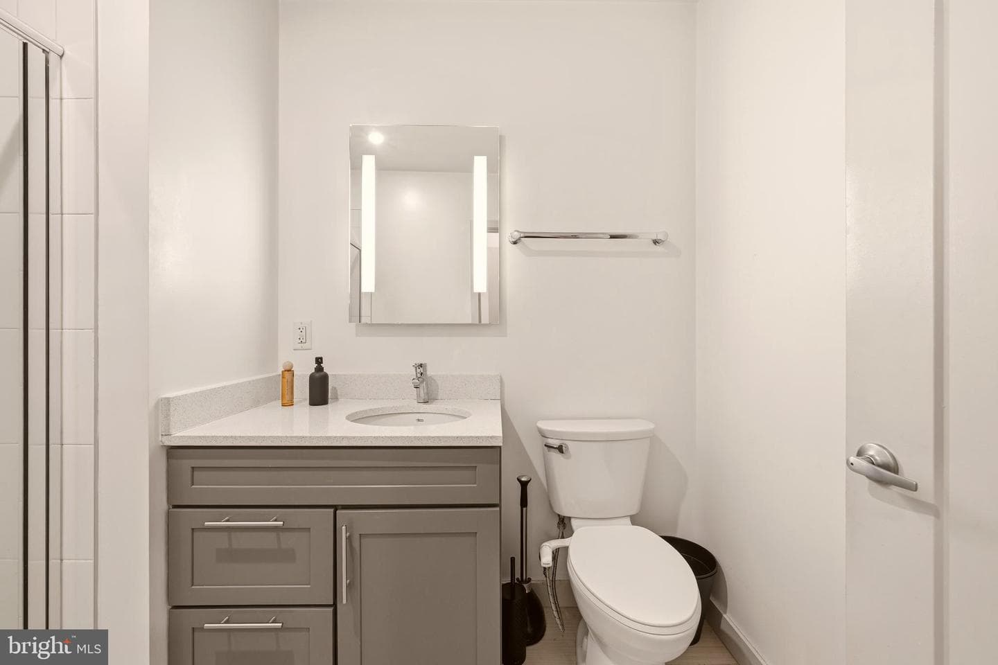 1320 Fenwick Lane #204 photo 14