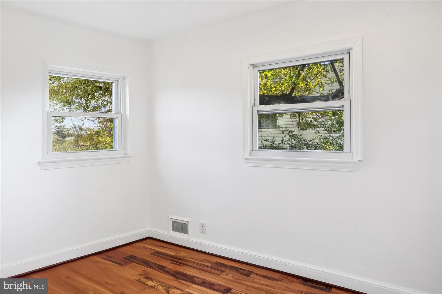717 Ludlow Street photo 41