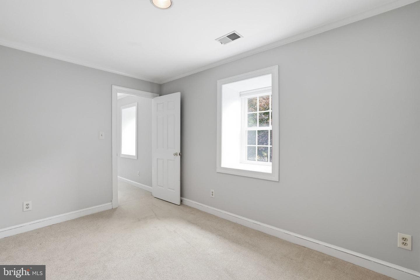 14200 White Water Way photo 38