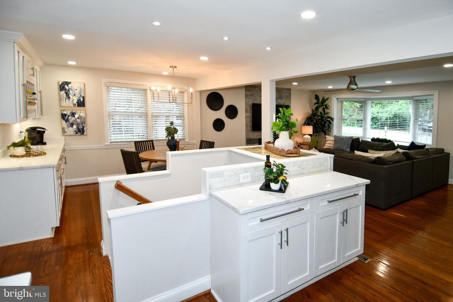 3401 Oberon Street photo 11