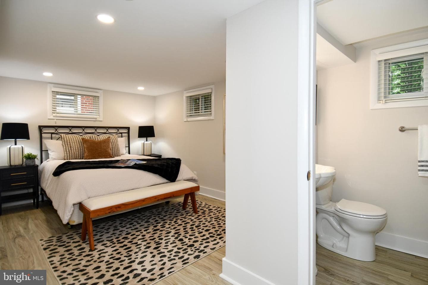 3401 Oberon Street photo 31