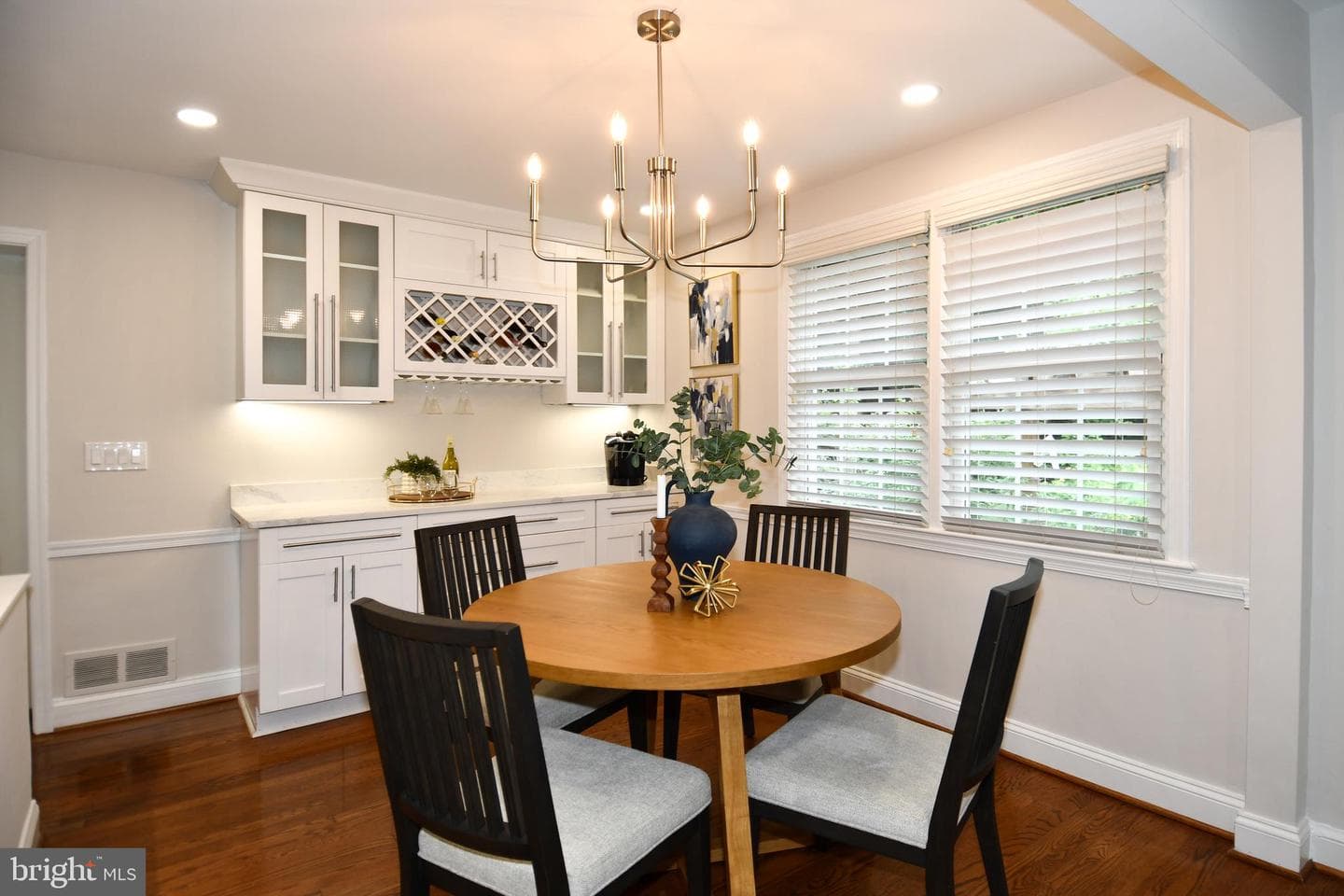 3401 Oberon Street photo 9