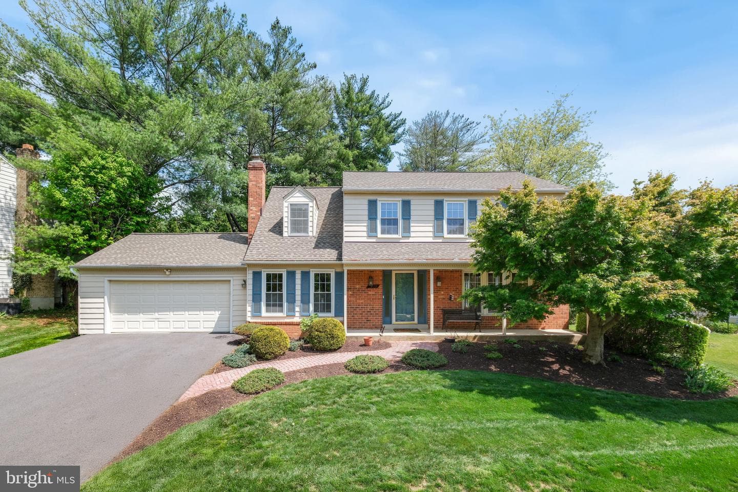 1429 Longhill Drive photo 2