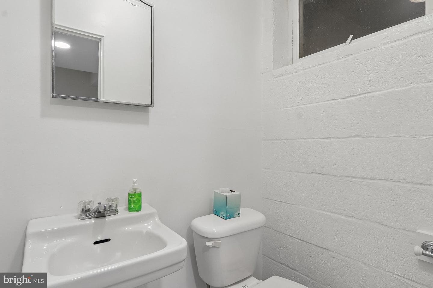 5719 Newington Road photo 49