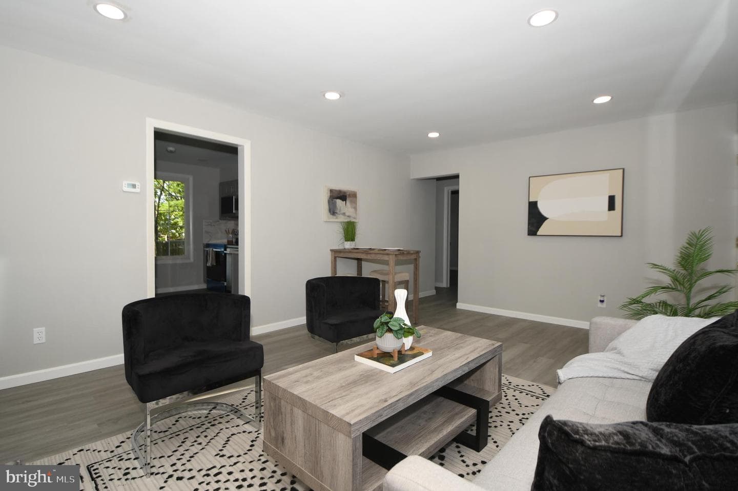 3506 Harrell Street photo 11