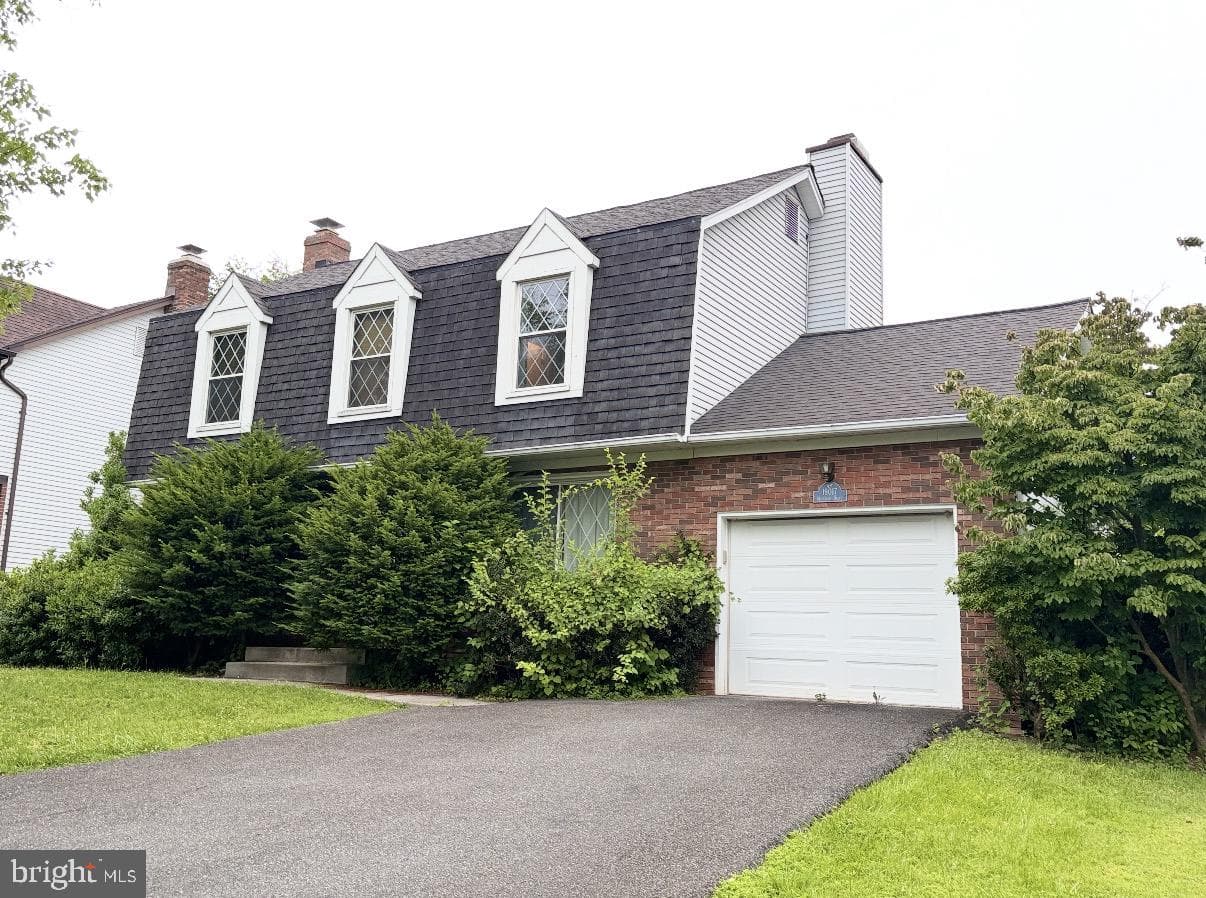 19017 Mcfarlin Drive, Germantown