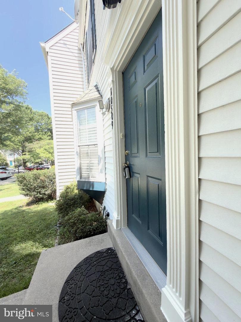 10509 Smithy Court photo 3