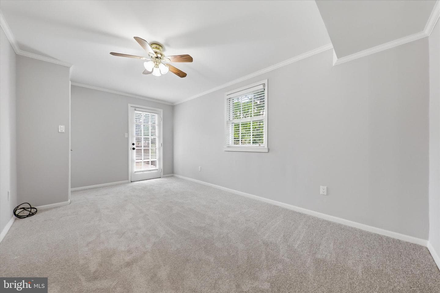 3710 Queen Mary Drive photo 18