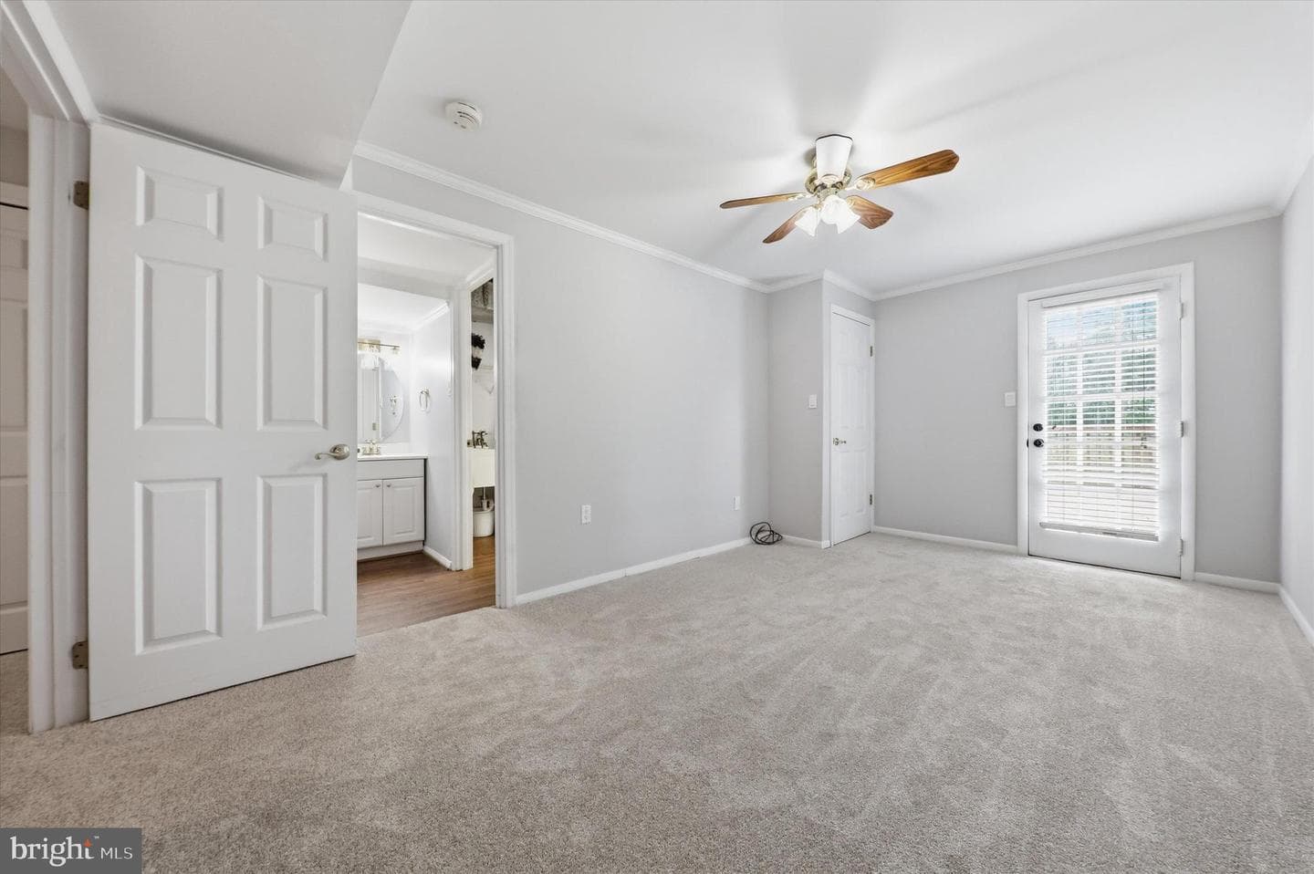 3710 Queen Mary Drive photo 19