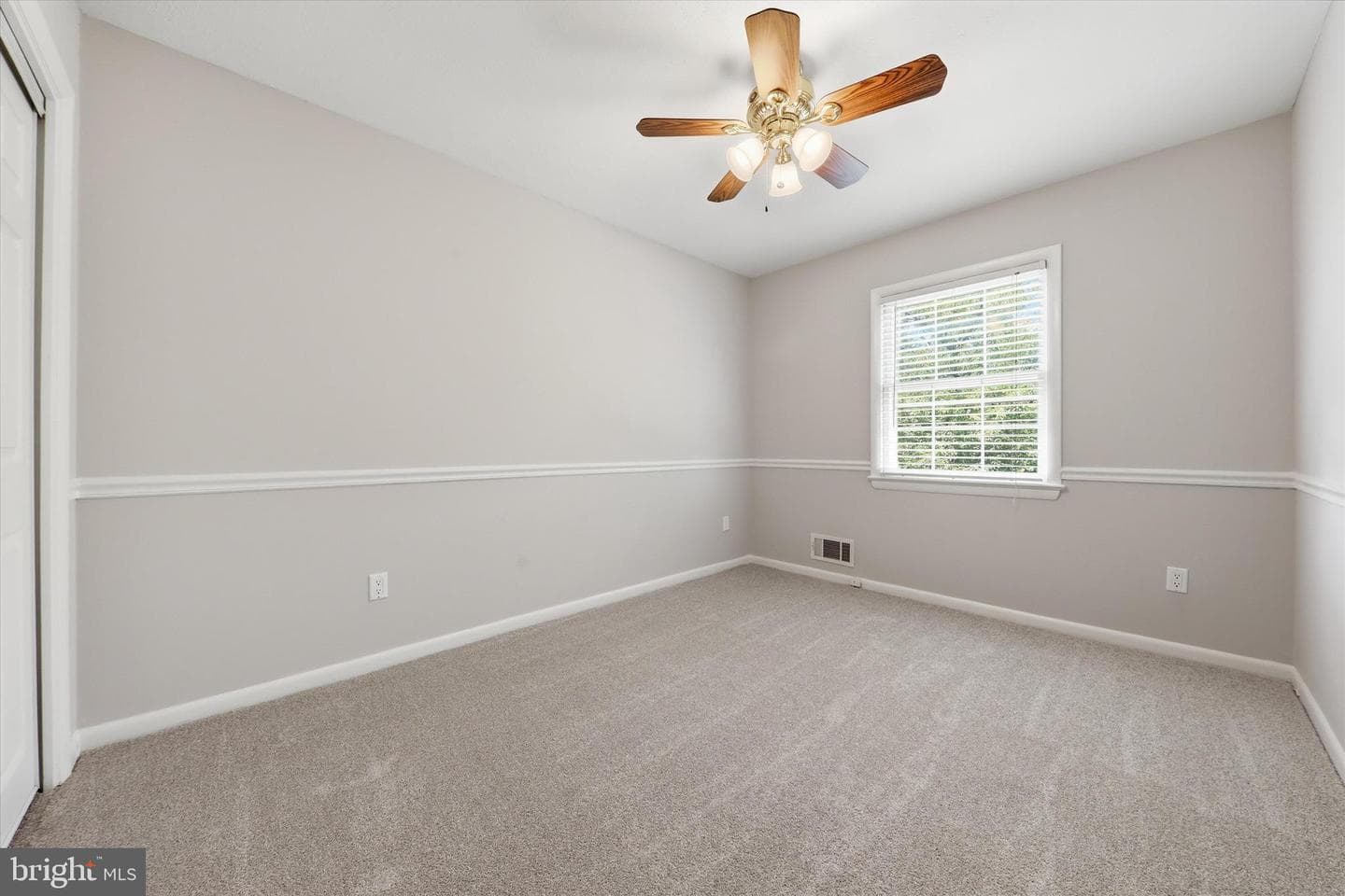3710 Queen Mary Drive photo 28