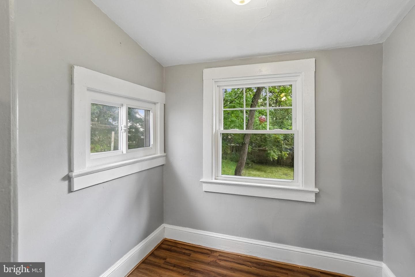 315 Circle Avenue photo 15