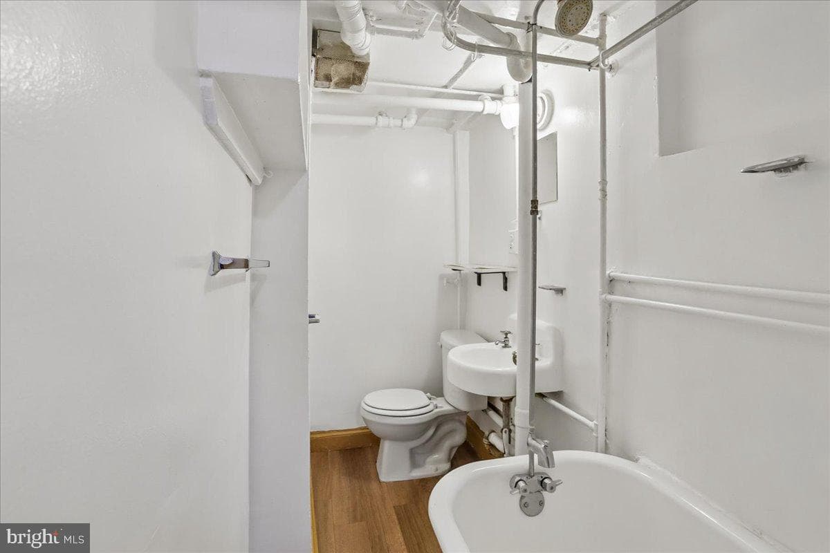 315 Circle Avenue photo 38