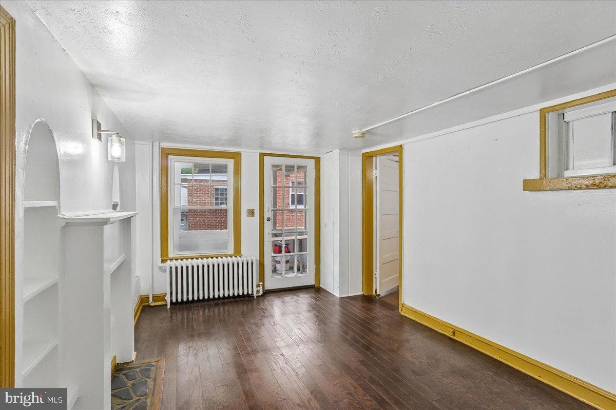 315 Circle Avenue photo 41