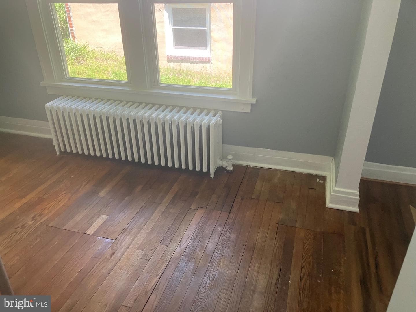 315 Circle Avenue photo 6