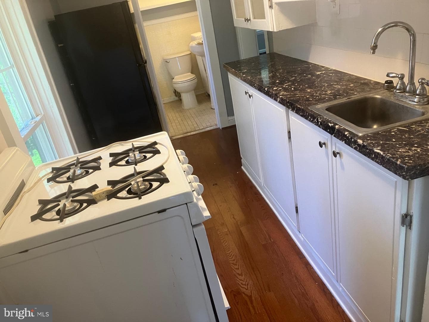315 Circle Avenue photo 60