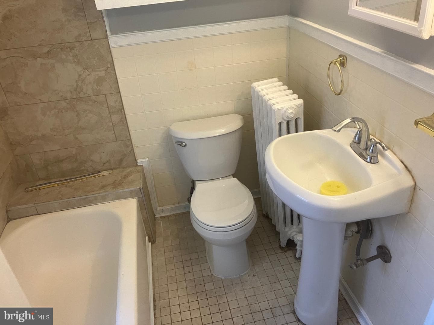 315 Circle Avenue photo 61