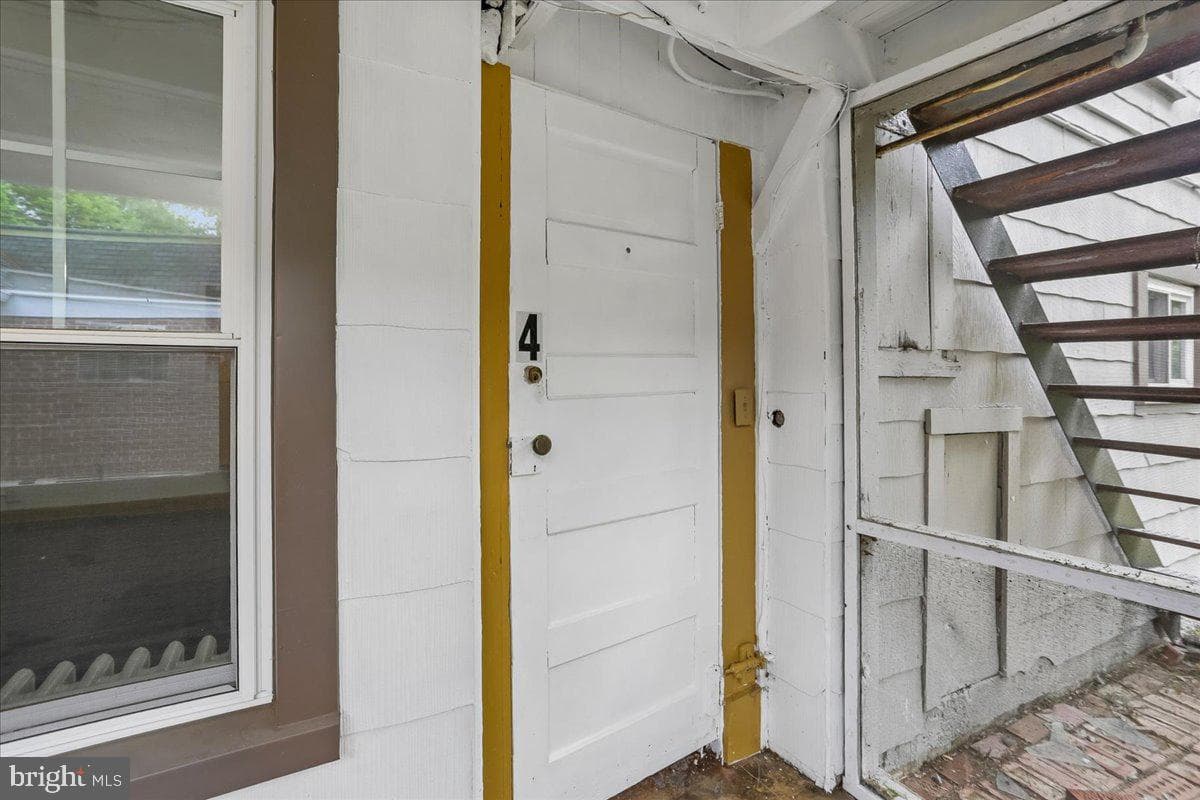 315 Circle Avenue photo 68