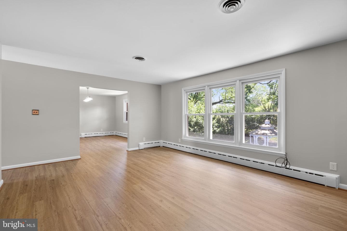 18015 Muncaster Road photo 25