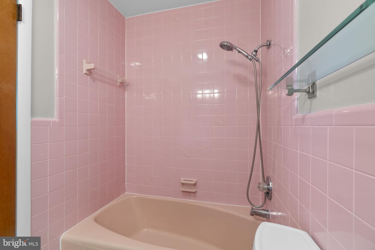 18015 Muncaster Road photo 47