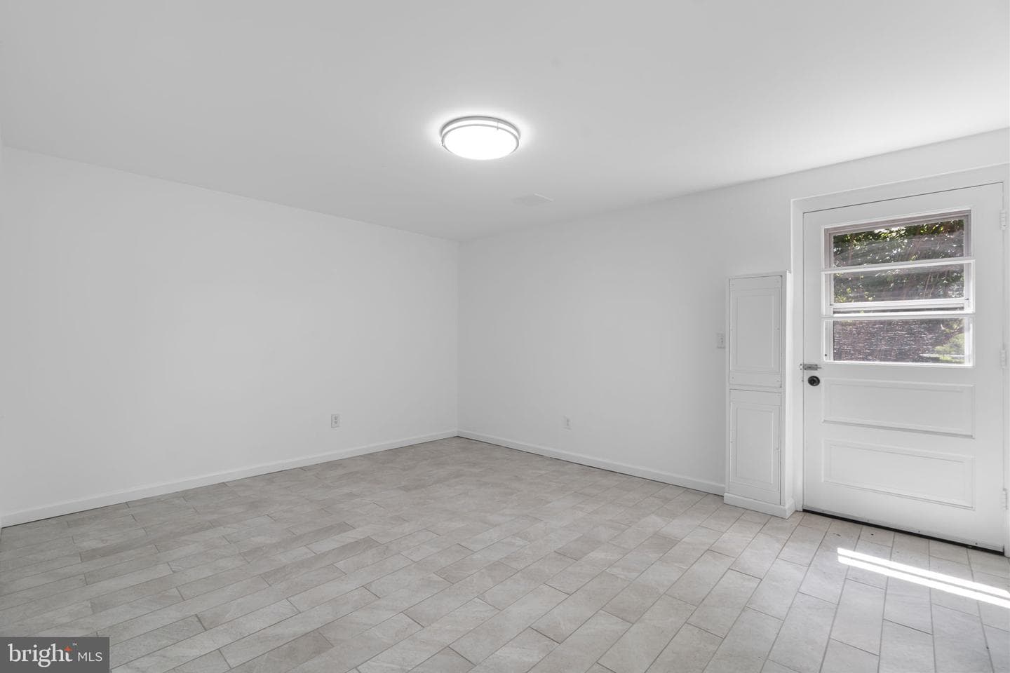 18015 Muncaster Road photo 59