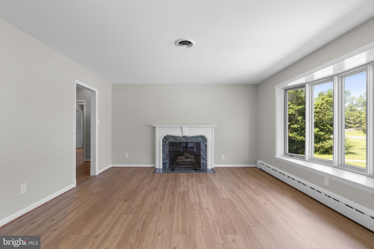 18015 Muncaster Road photo 7