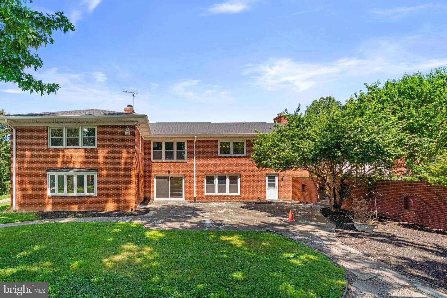 18015 Muncaster Road photo 74