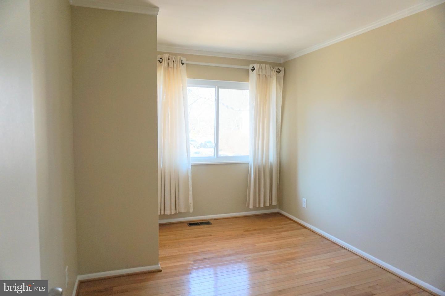886 New Mark Esplanade photo 19
