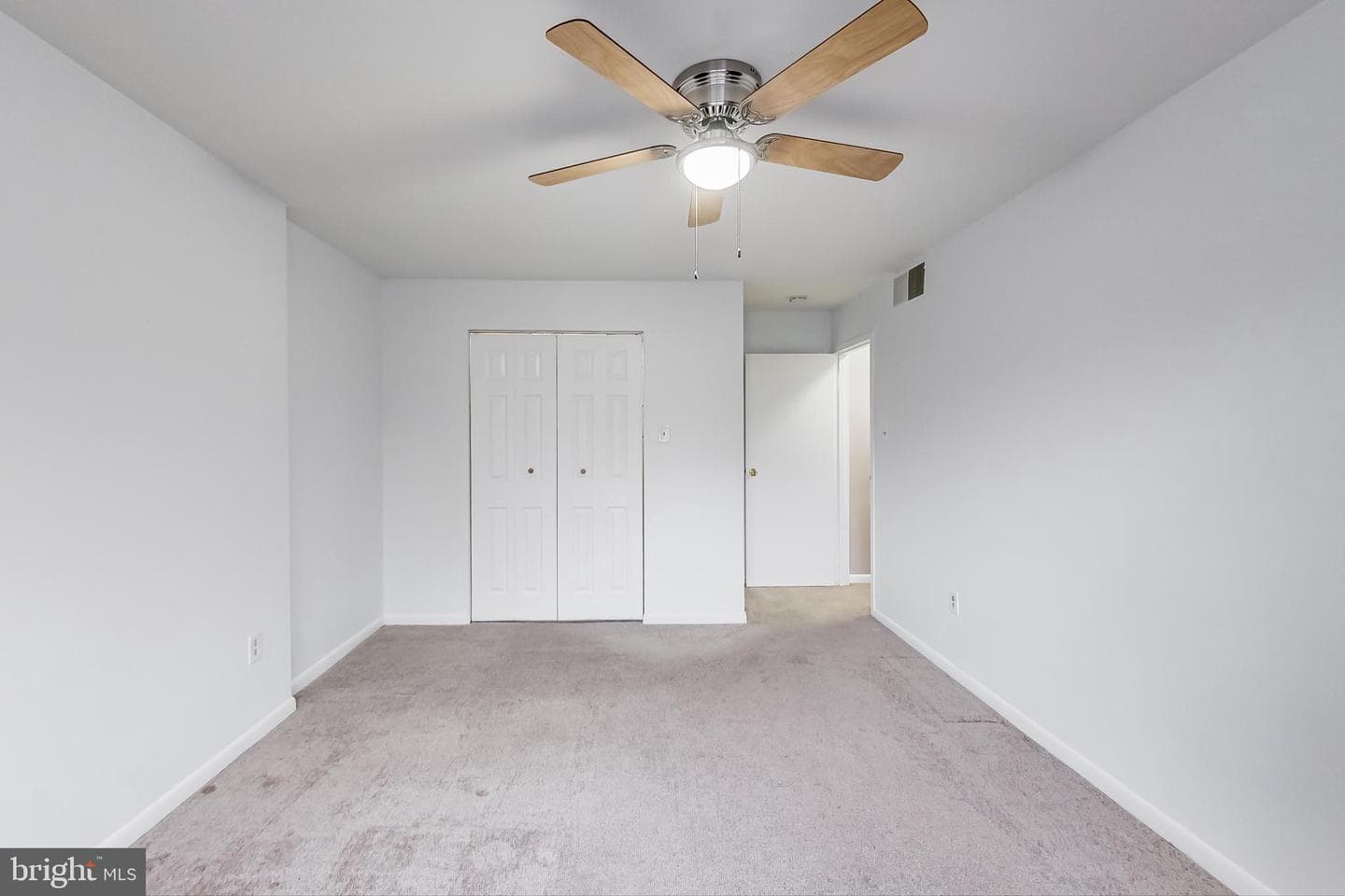 7611 Maple Ave # 202 photo 18