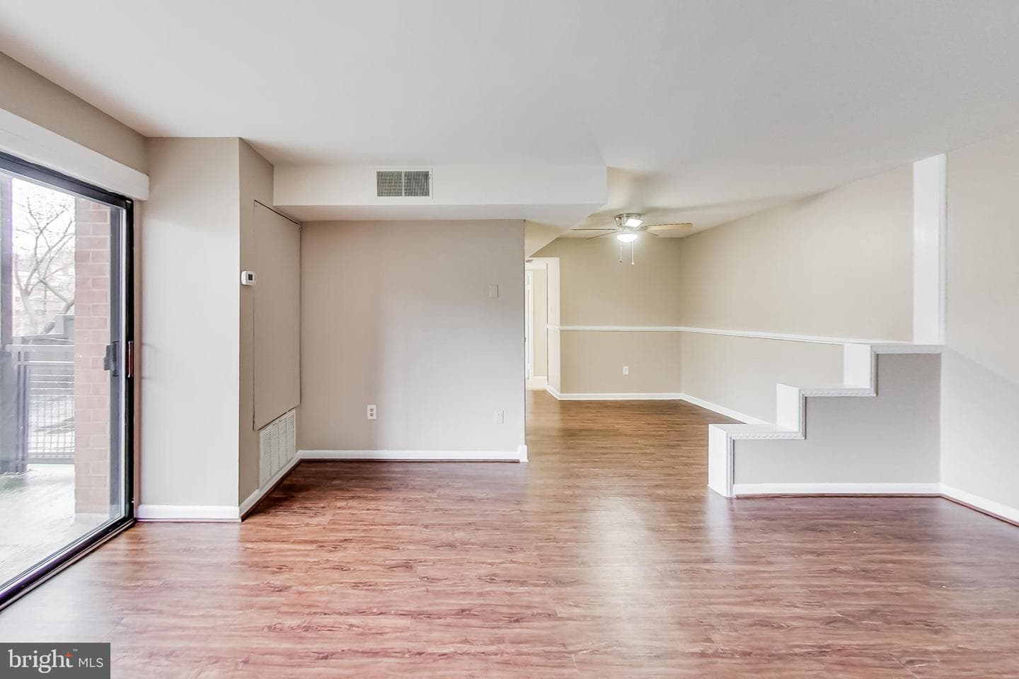 7611 Maple Ave # 202 photo 7
