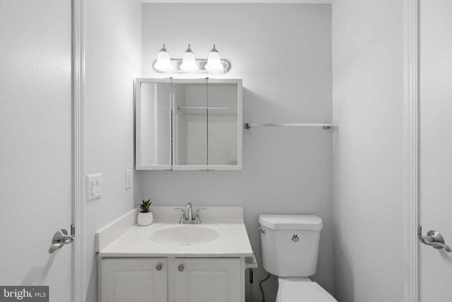 18322 Streamside Drive #301 photo 11
