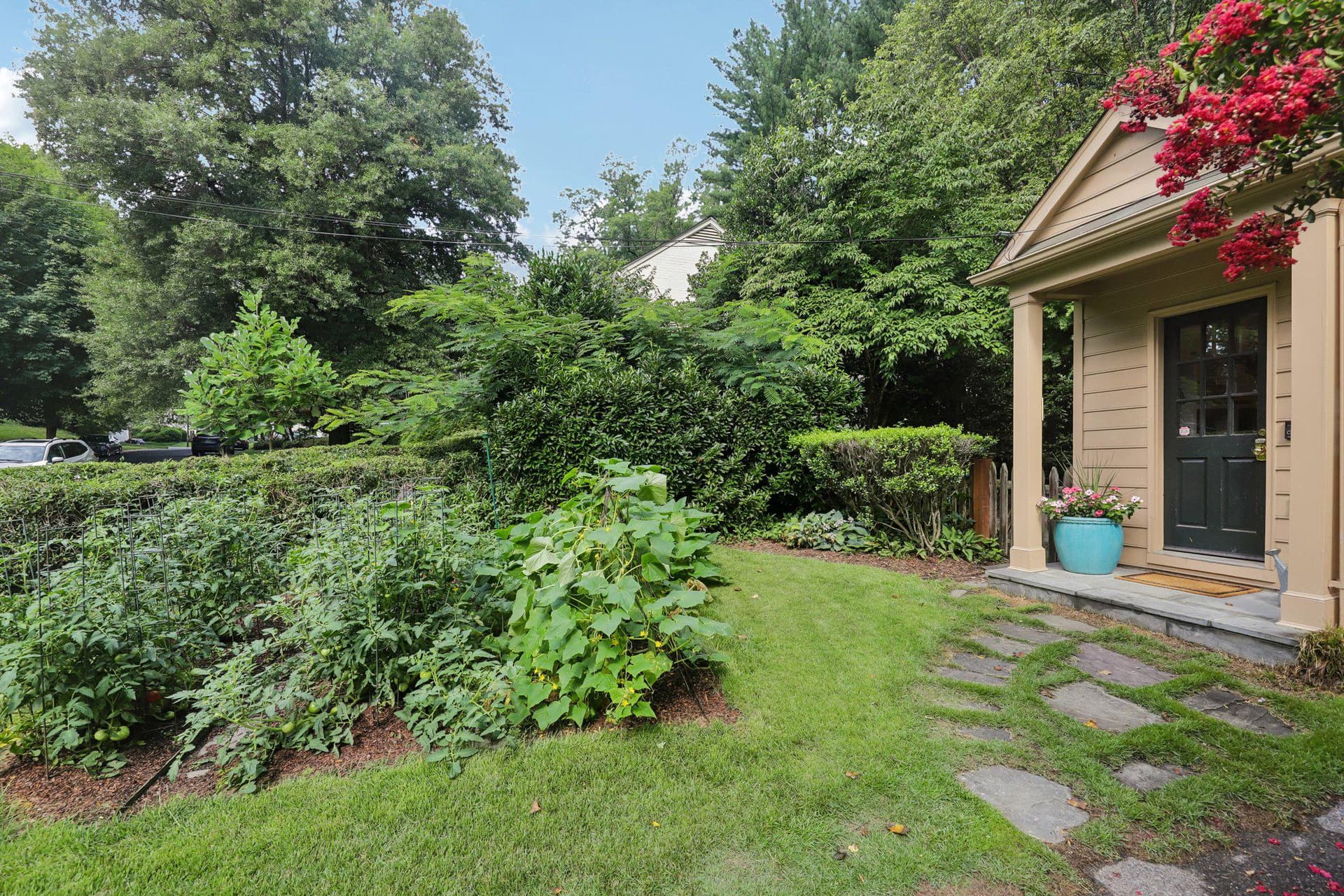 6200 Cromwell Drive photo 3