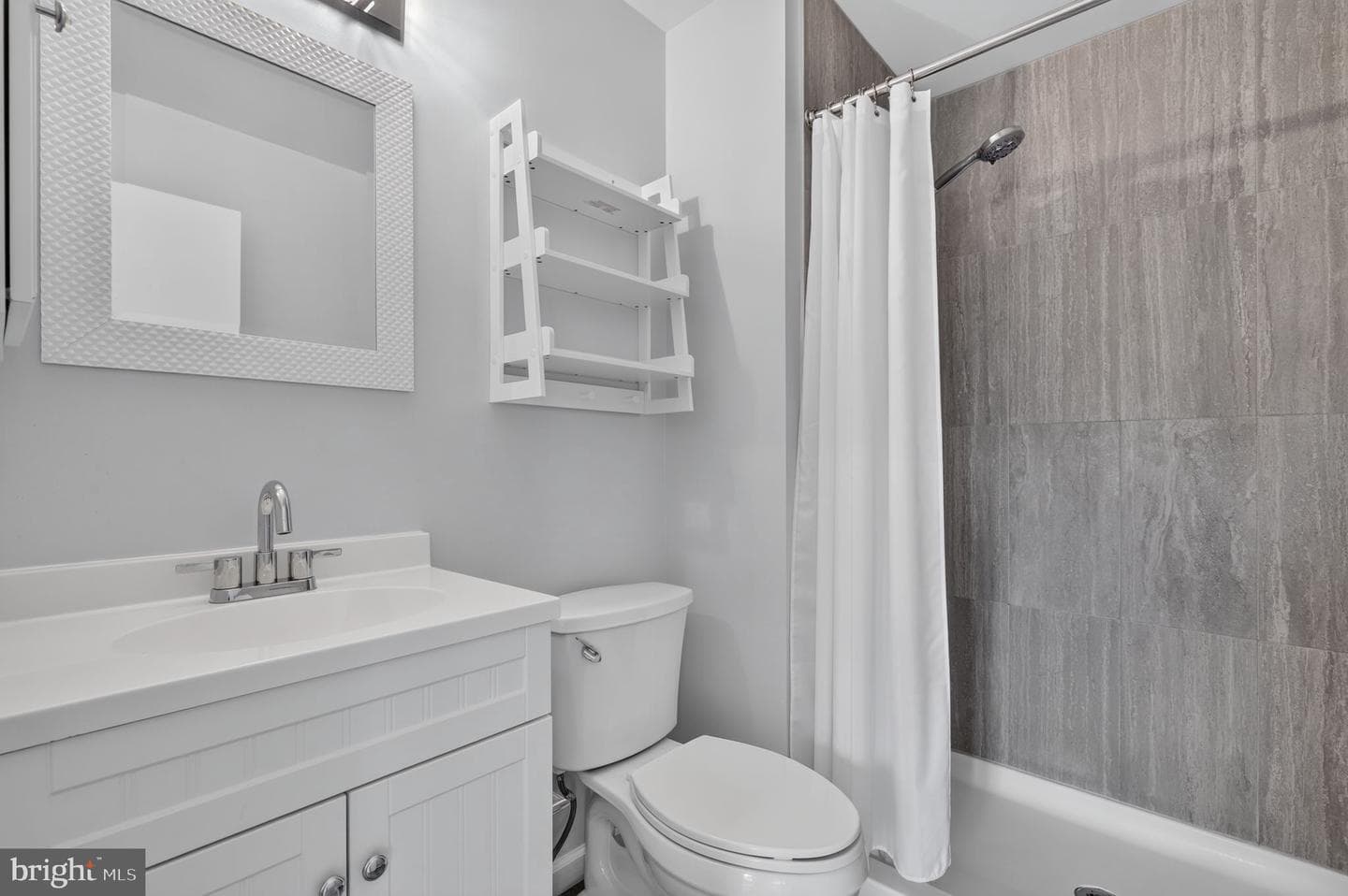 870 Bayridge Drive photo 20