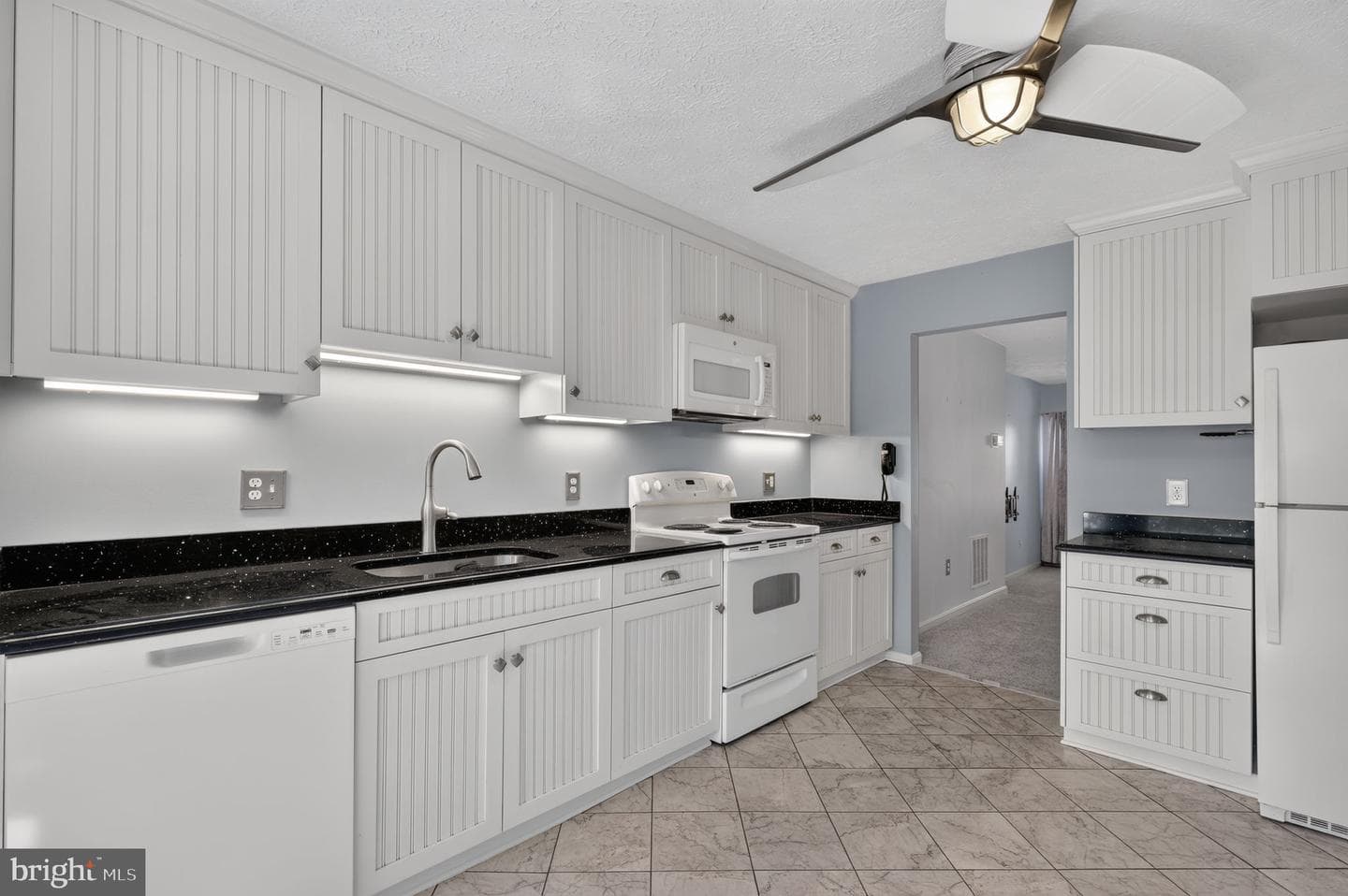 870 Bayridge Drive photo 6