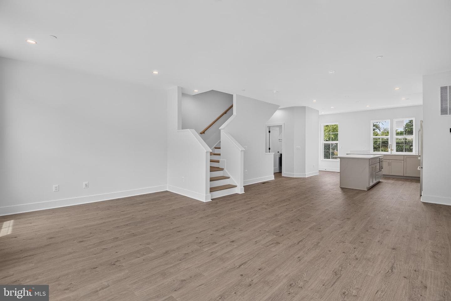 5015 Dulcet Drive photo 23