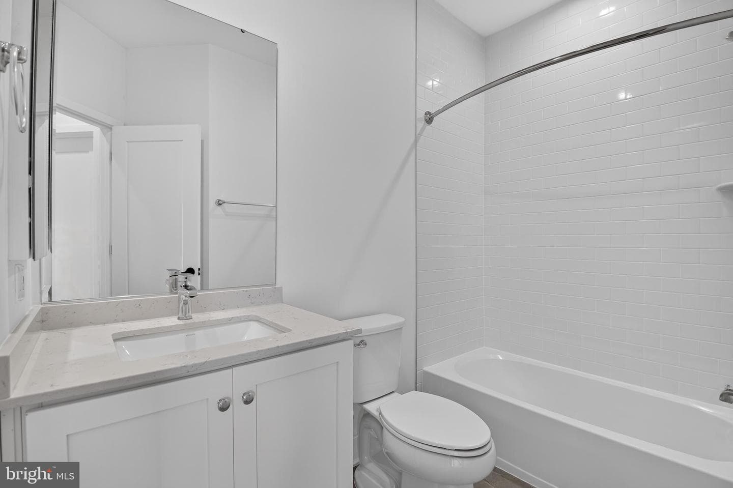 5015 Dulcet Drive photo 26