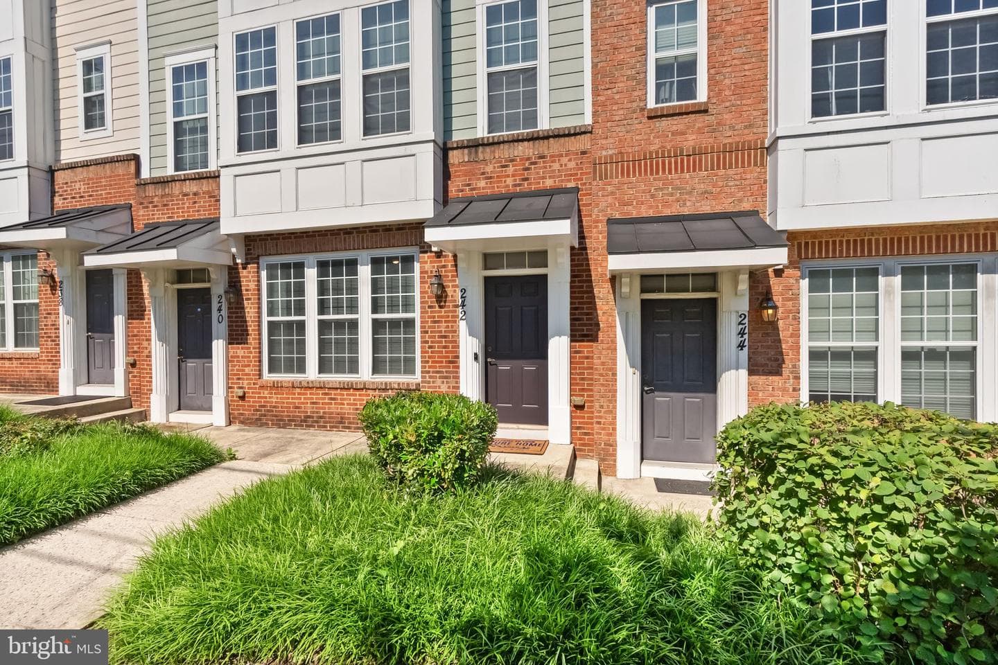242 N Summit Avenue N #21, Gaithersburg